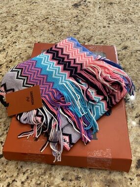 NWT Missoni scarf